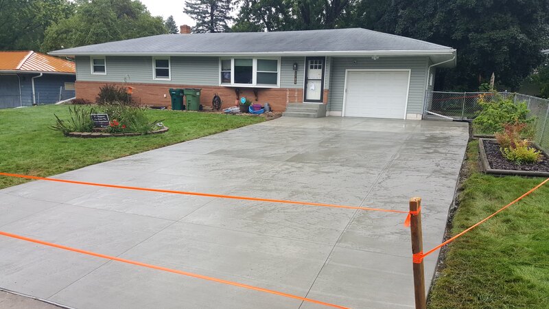 New Concrete Driveway Ham Lake MN, Concrete Driveway Company Near Me